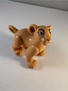 Disney Nala Lion The Lion‎ King 2.75” H Figure PVC Toy Movable Legs Tan 3” Long